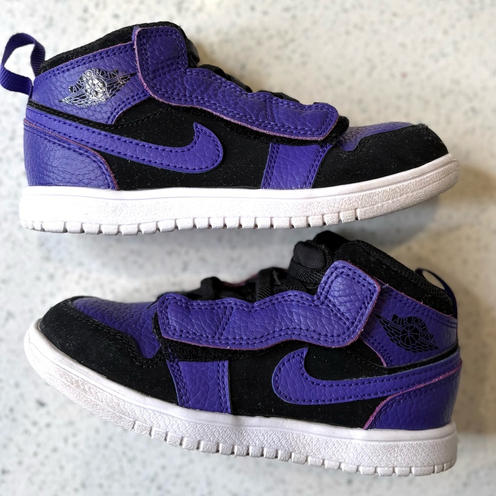 Nike Air Jordan 1 Mid ALT Toddler Sneaker Purple Black Size 10C EUC - Velcro